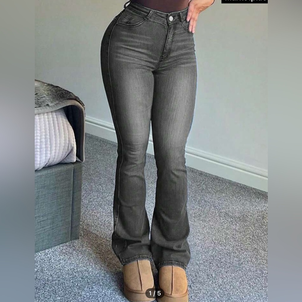 Women's Solid Color Simple Daily Wear Flared Grey Jeans